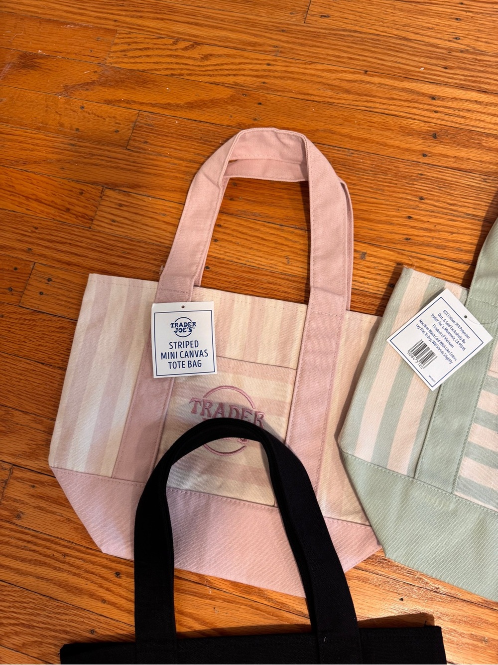 Trader Joe’s mini Tote Bags - set of 5 Orange, Black, Pink, Green, Cream - Picture 2 of 6